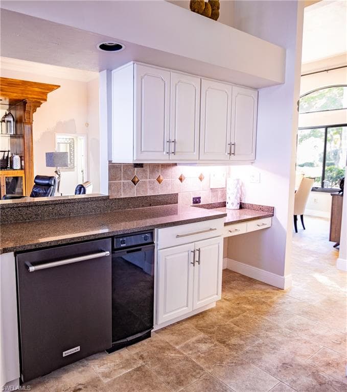 5160 Harborage DR-19