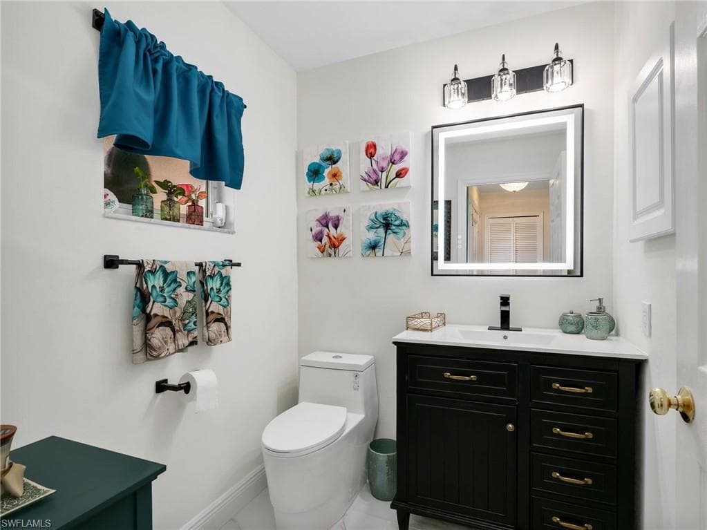 1256 Naples Lake DR-23