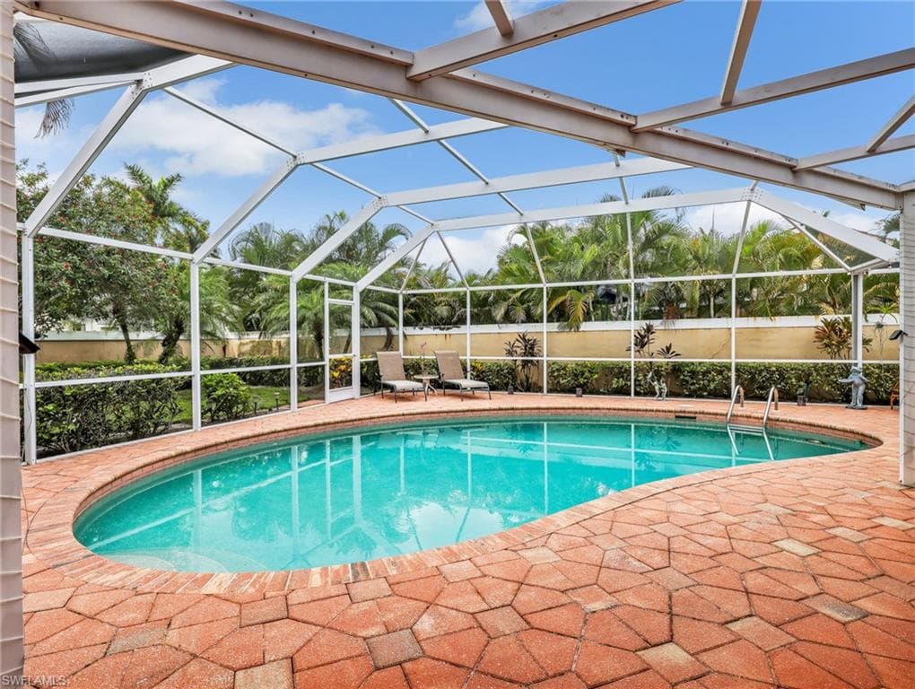 1256 Naples Lake DR-7