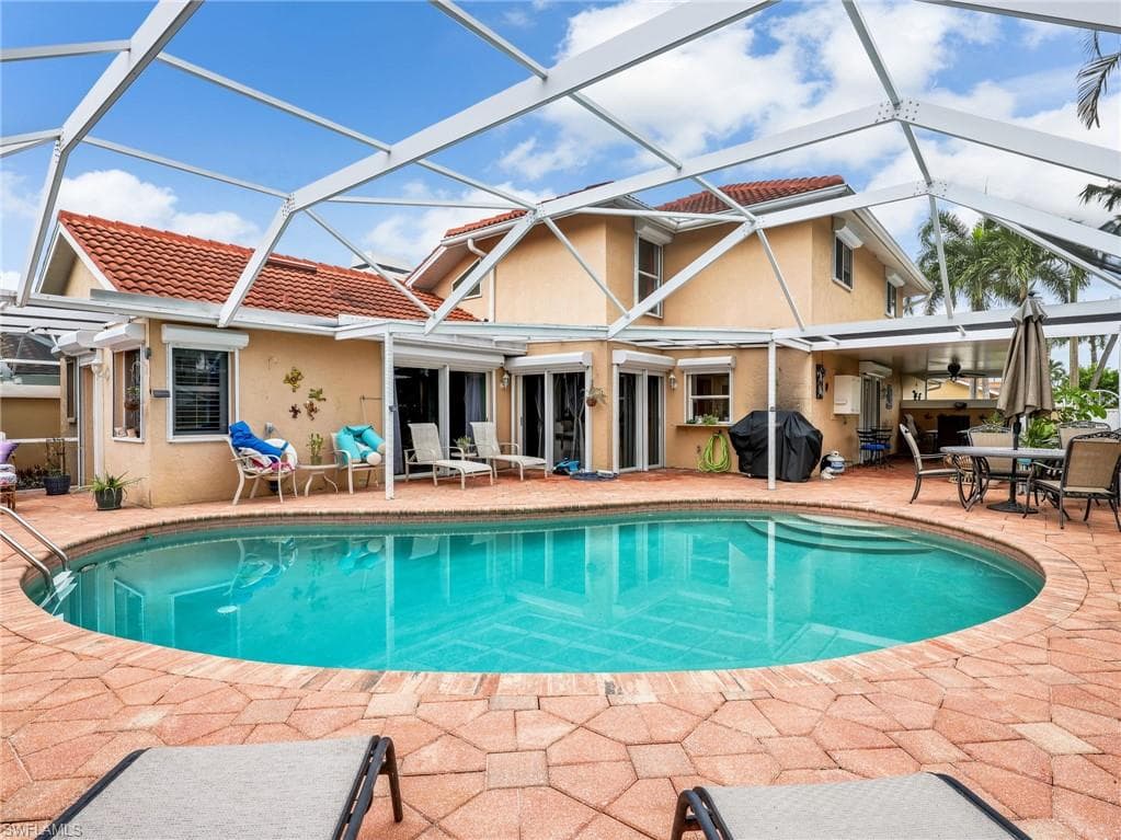 1256 Naples Lake DR-9