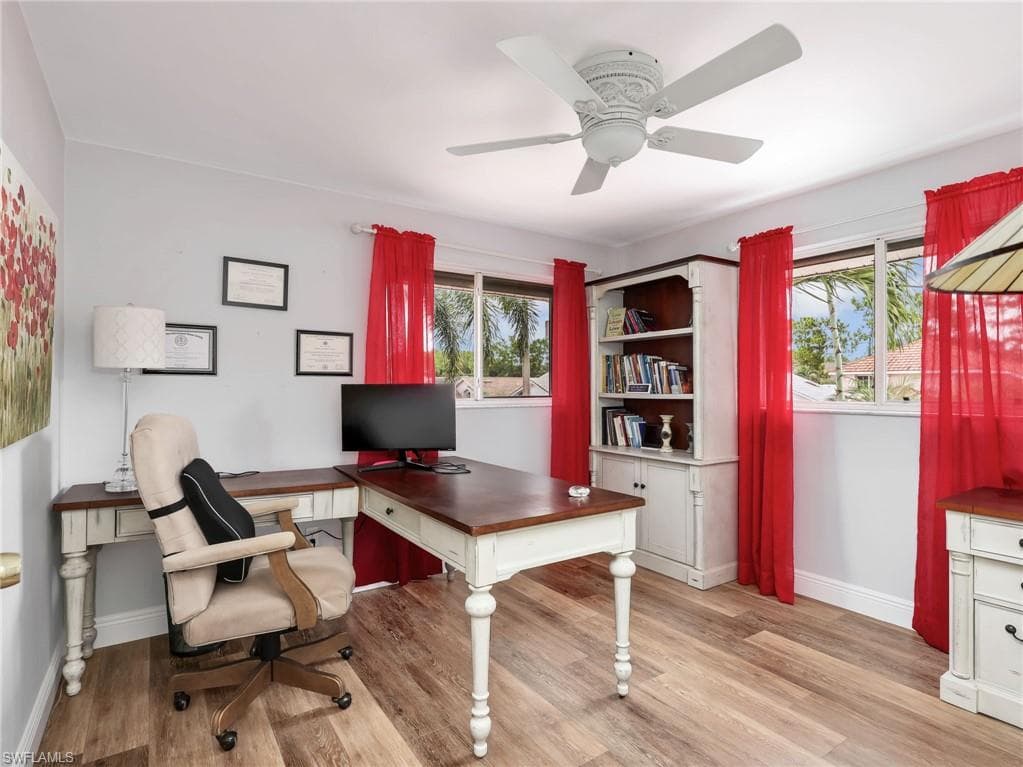 1256 Naples Lake DR-33