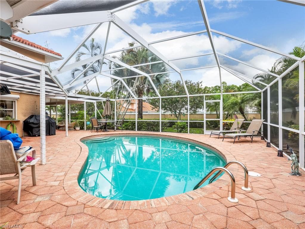 1256 Naples Lake DR-8