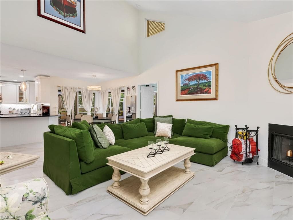 1256 Naples Lake DR-21