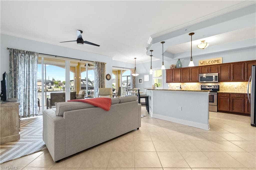 198 Shadroe Cove CIR 502-12