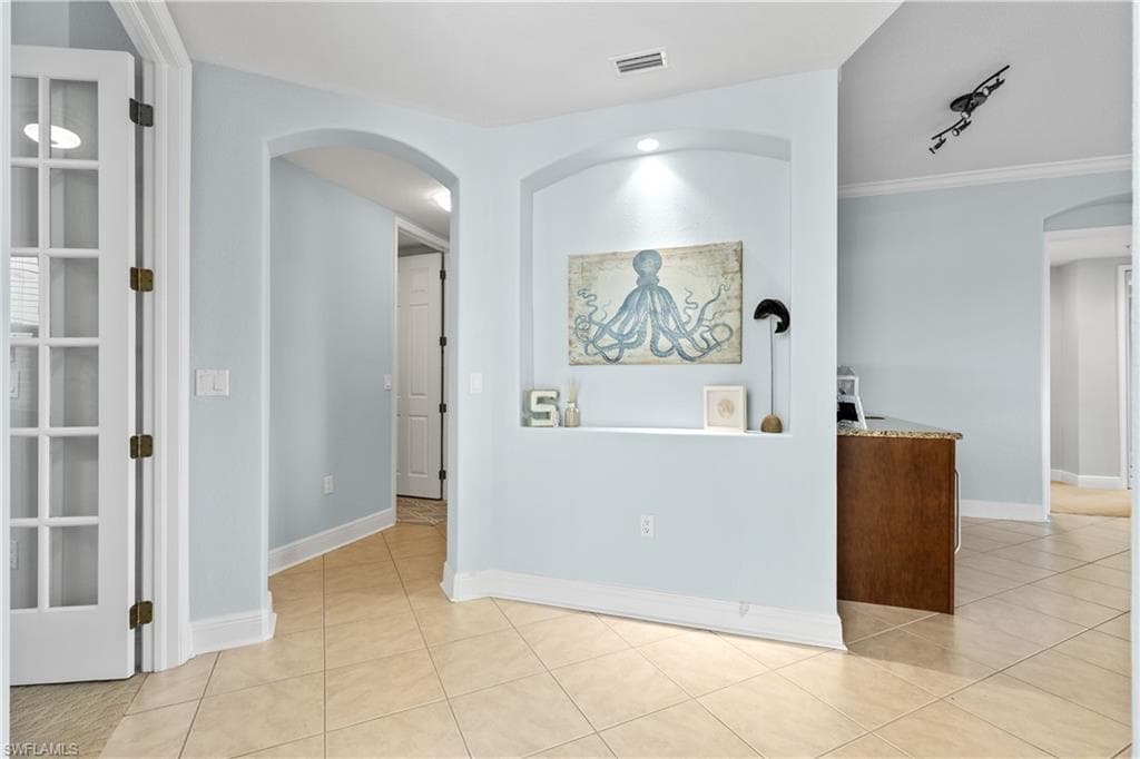 198 Shadroe Cove CIR 502-9
