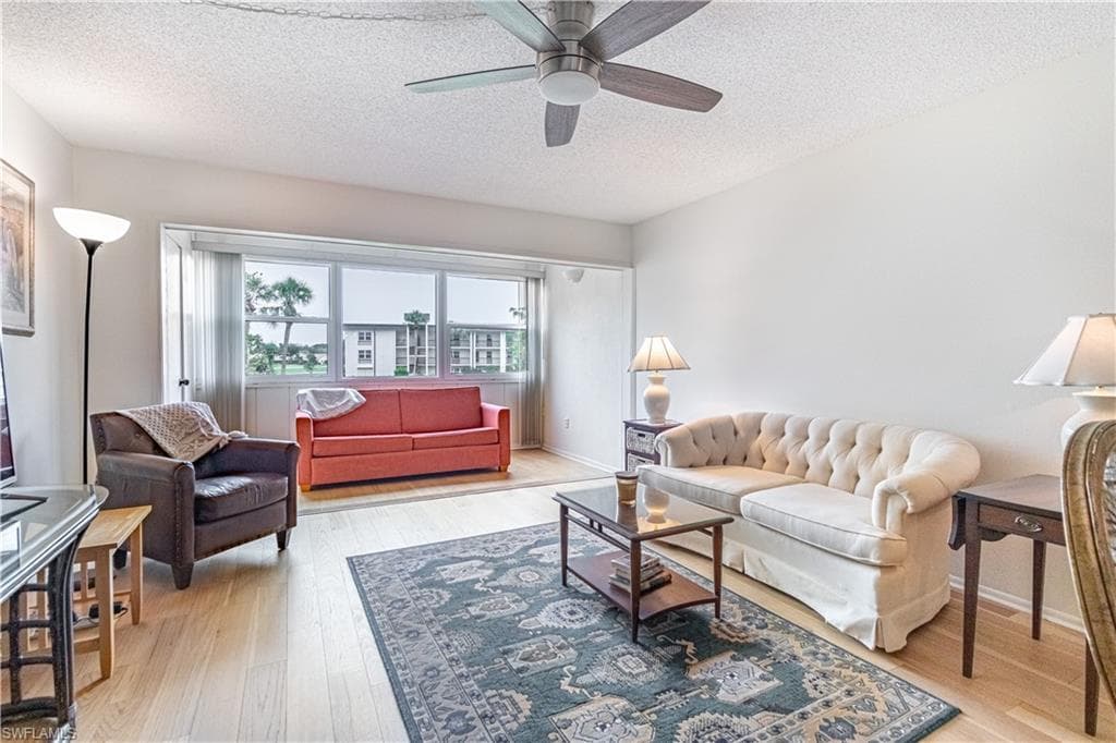 1828 Pine Valley DR 201-5