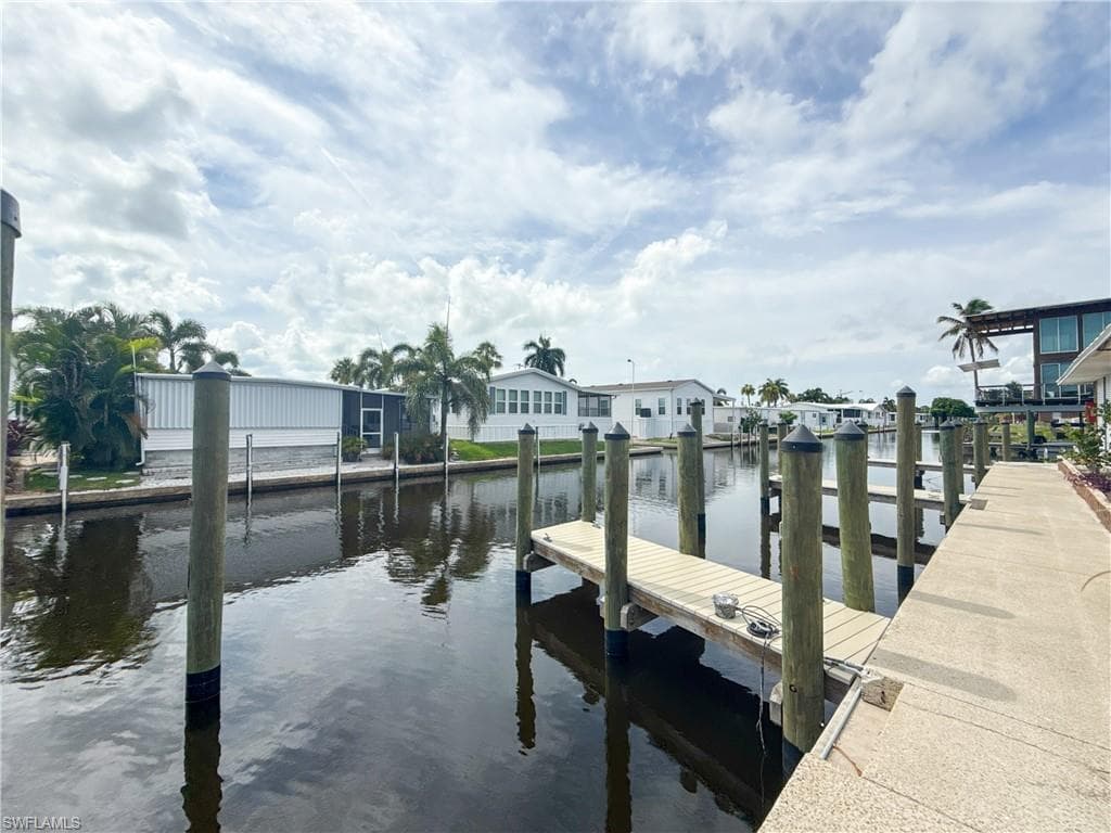 2846 Arbutus ST C2-27