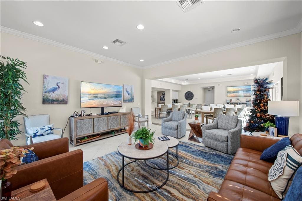 11041 Gulf Reflections DR 305-28