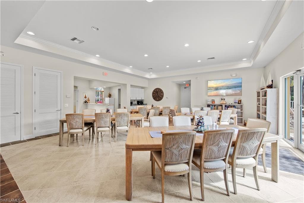 11041 Gulf Reflections DR 305-29