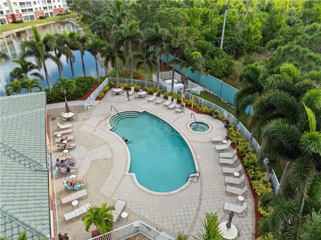 11041 Gulf Reflections DR 305-21