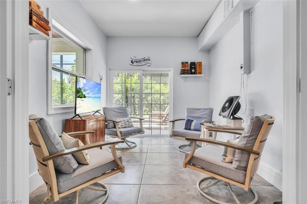 9277 Belding DR-28