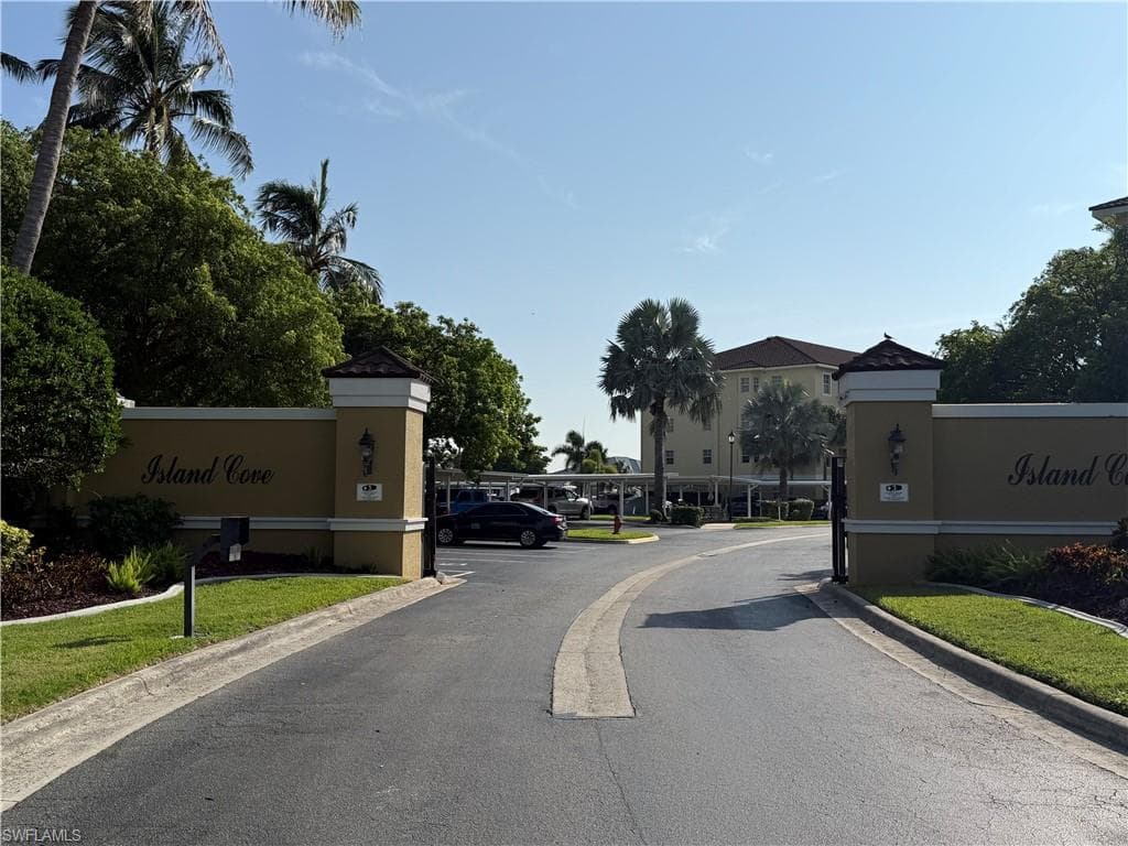 1789 Four Mile Cove PKWY 545-2