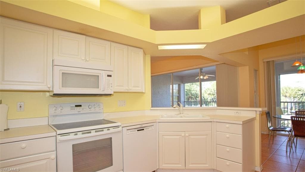 6855 Satinleaf RD S 202-15