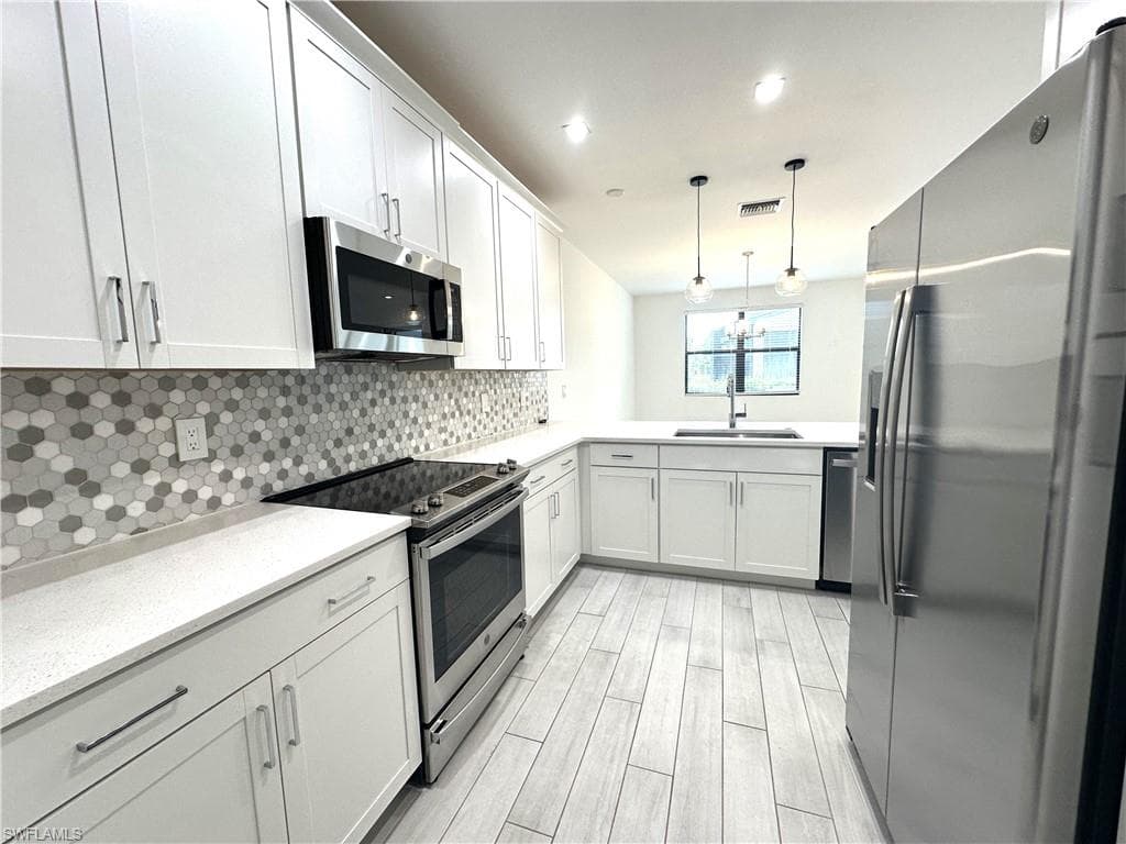 7509 Carnegie WAY-3