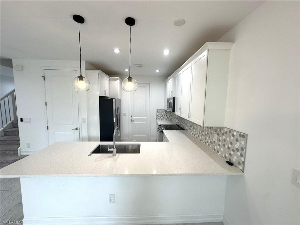 7509 Carnegie WAY-5