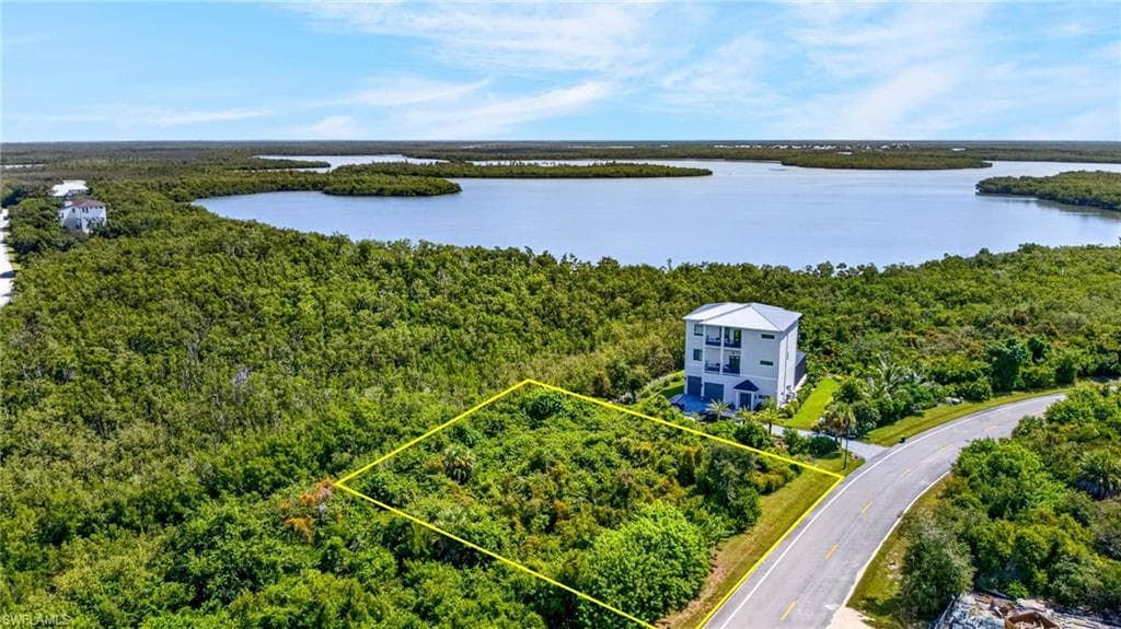 1065 Blue Hill Creek DR-8