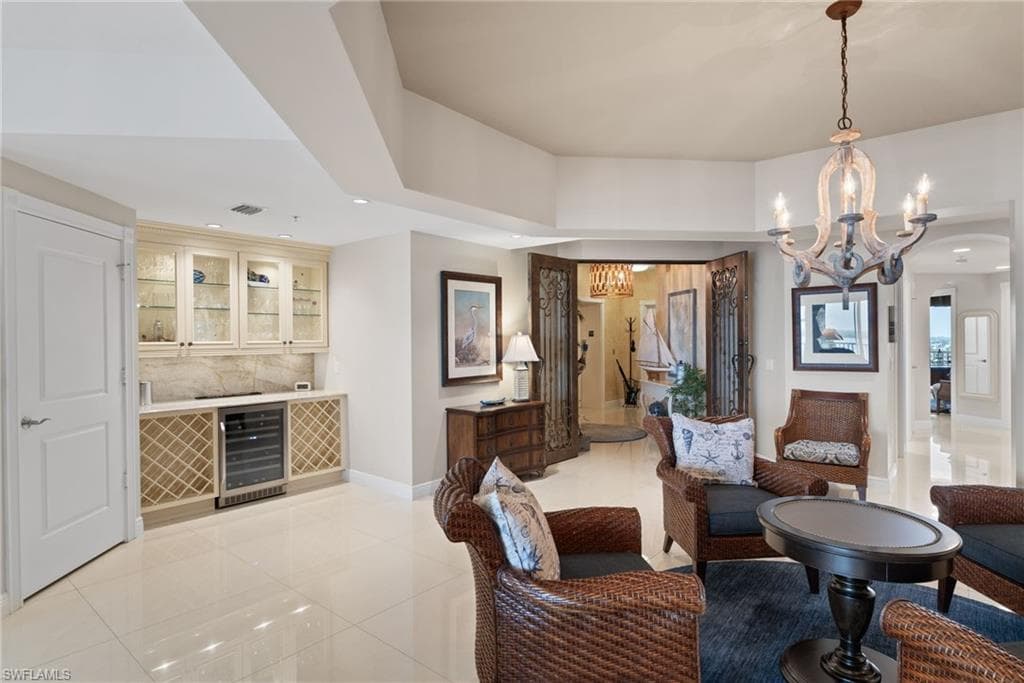 6021 Silver King BLVD 703-6