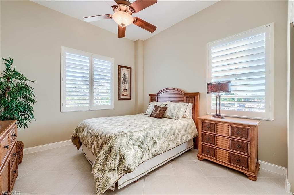 3881 Kens WAY 4301-15
