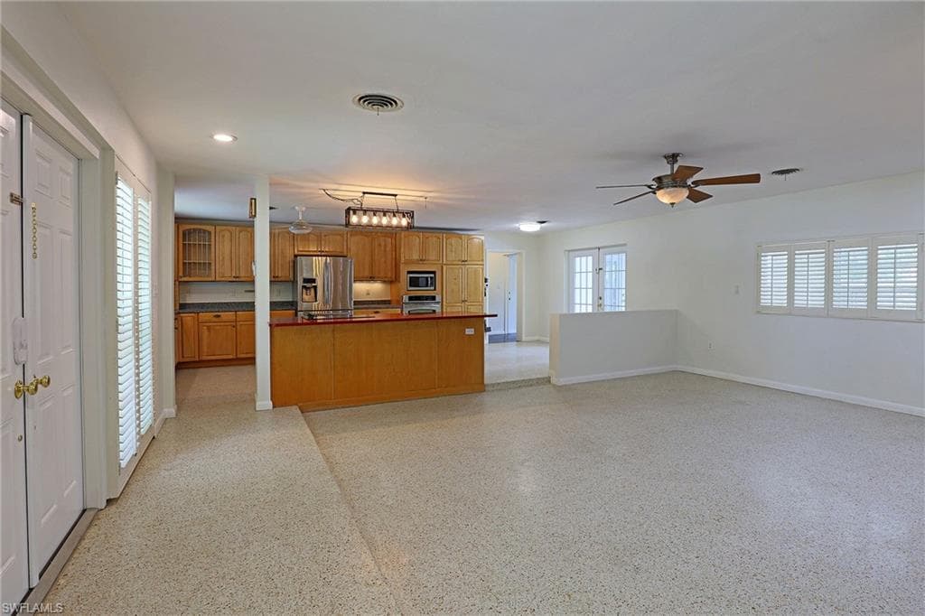1353 Stadler DR-40