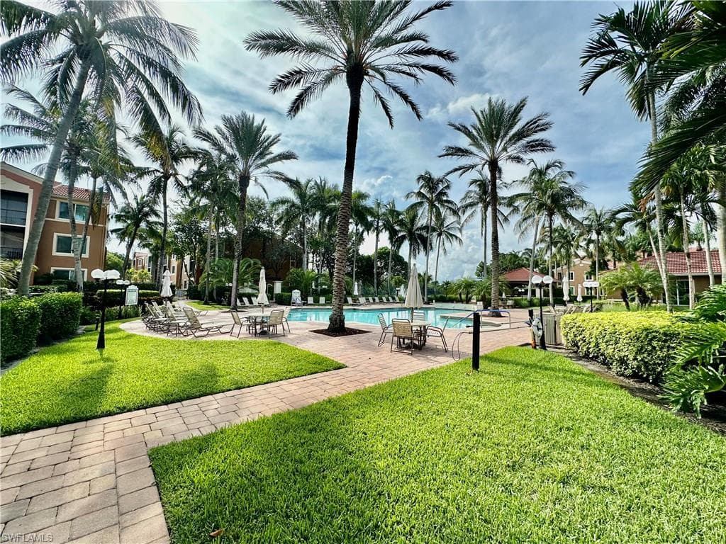 1230 Reserve WAY 304-1