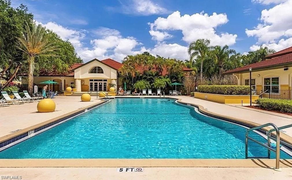 11530 Villa Grand 1101-18