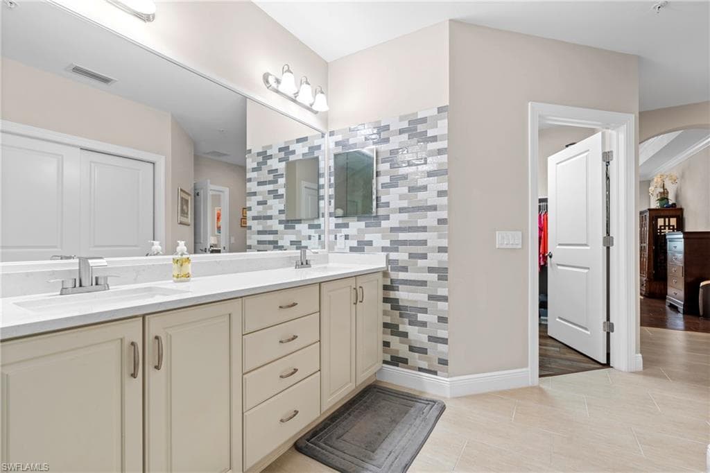 2137 FRANGIPANI CIR 102-19