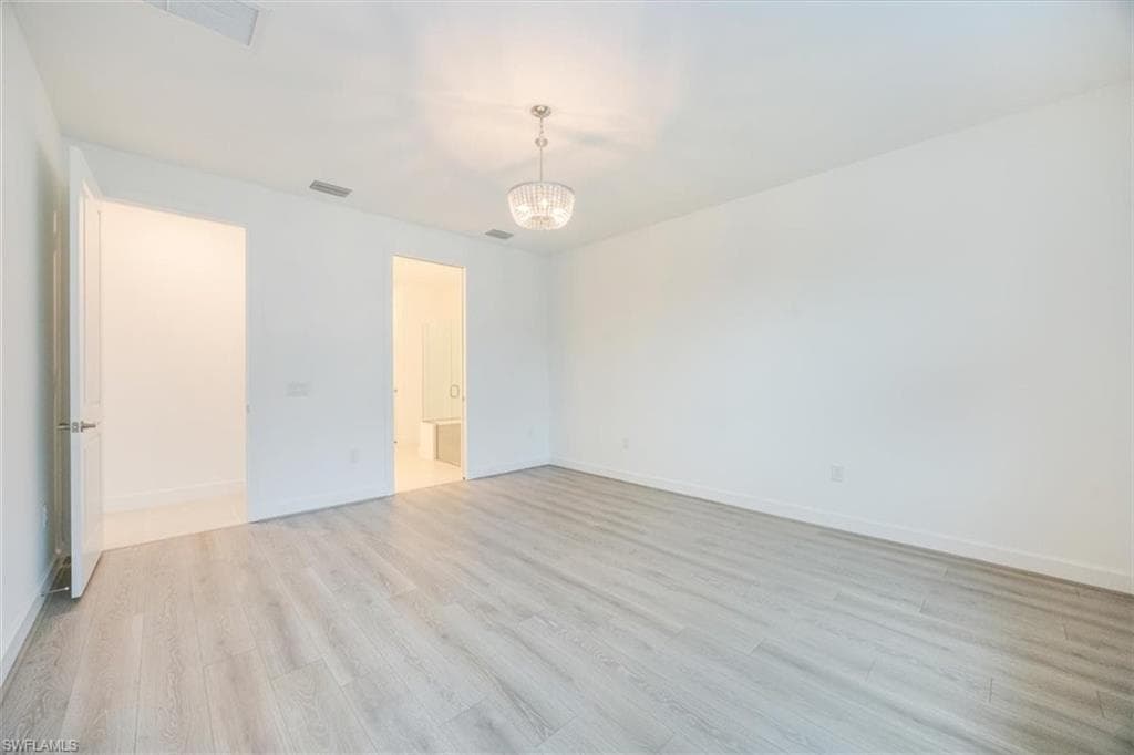 10335 Ventana LN-9