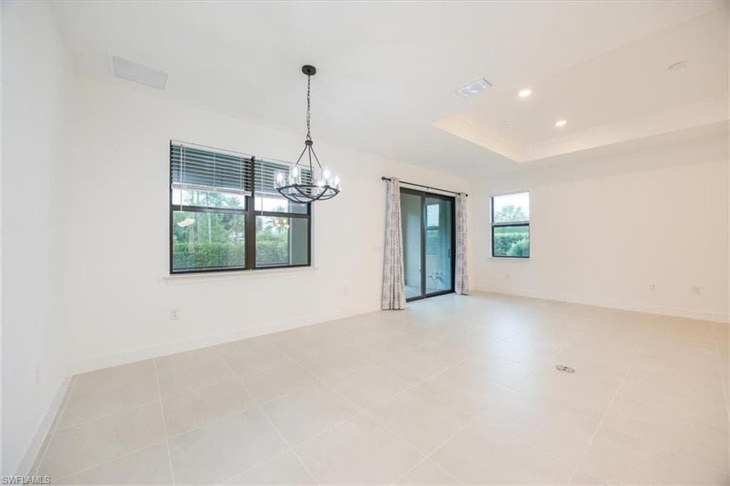 10335 Ventana LN-8
