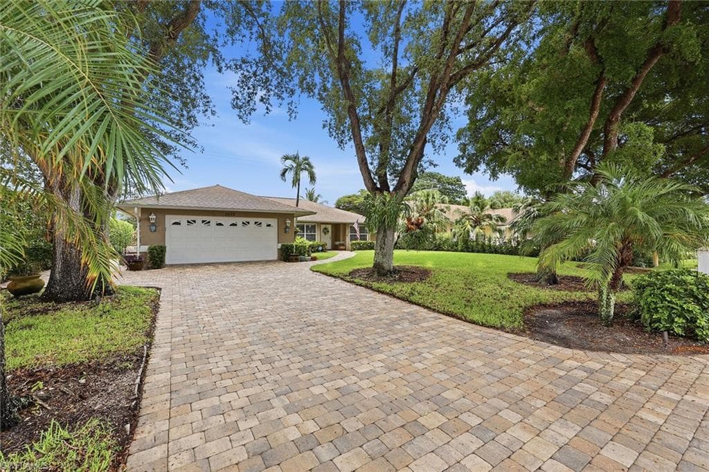 1073 Alhambra CIR-16