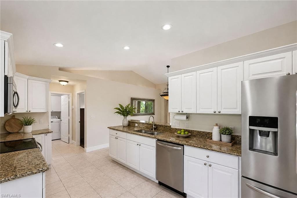 1073 Alhambra CIR-28