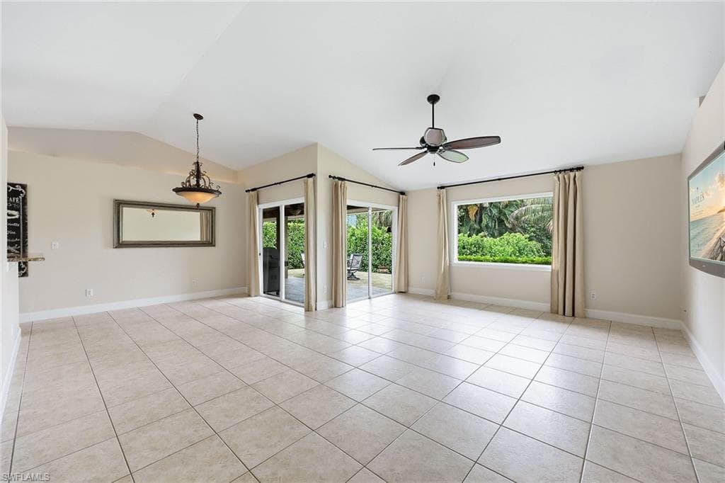 1073 Alhambra CIR-20