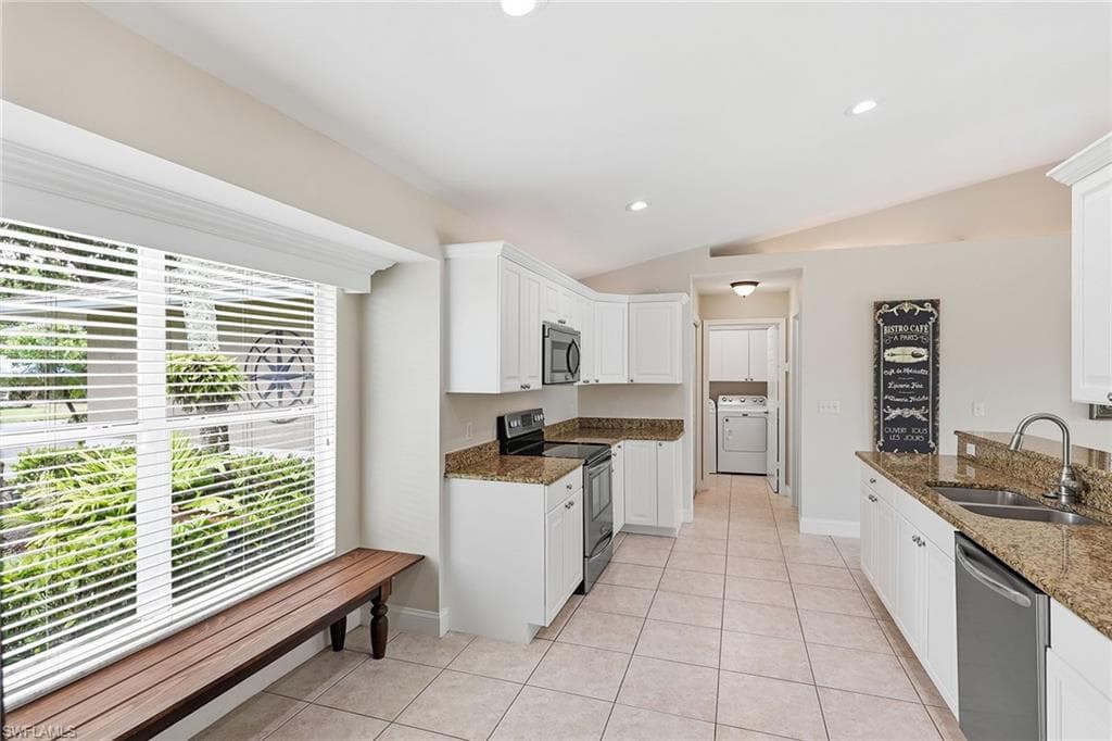 1073 Alhambra CIR-29