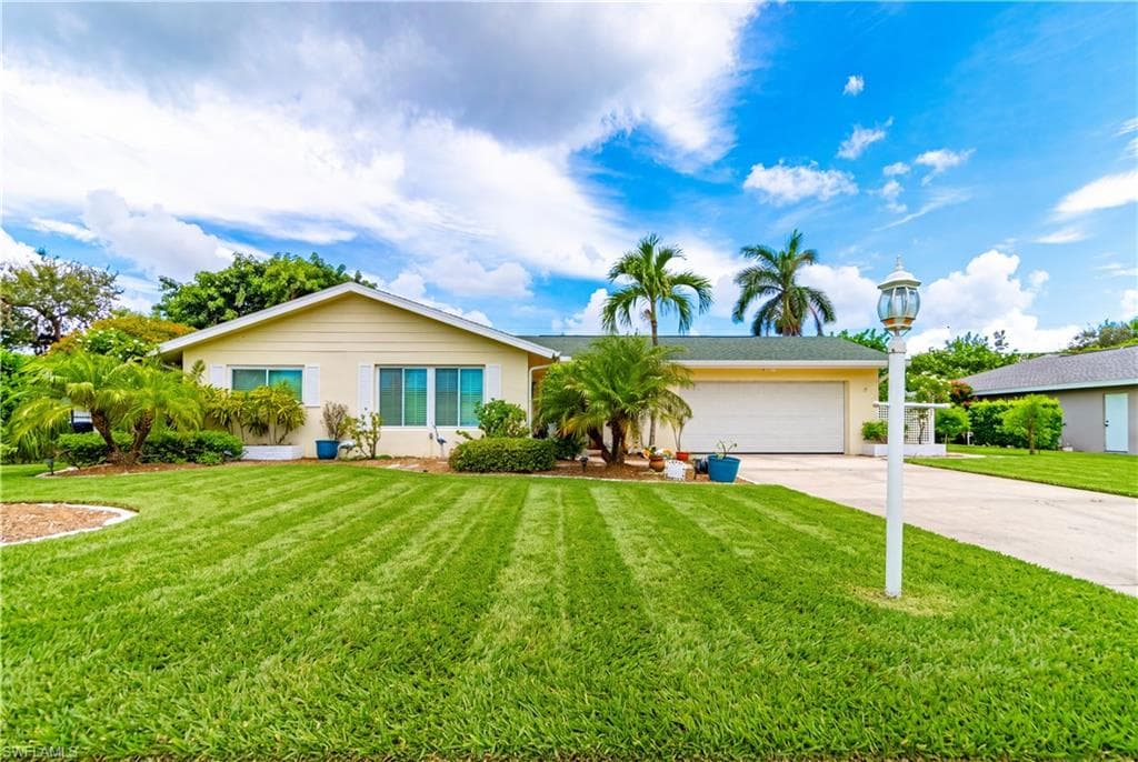 1352 Oaklawn CT-2