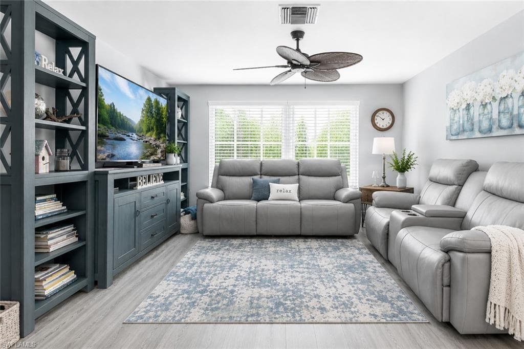 1352 Oaklawn CT-4