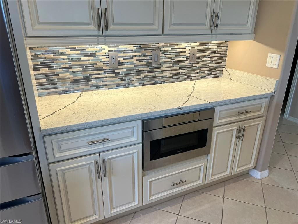 9269 Palm Island CIR-9