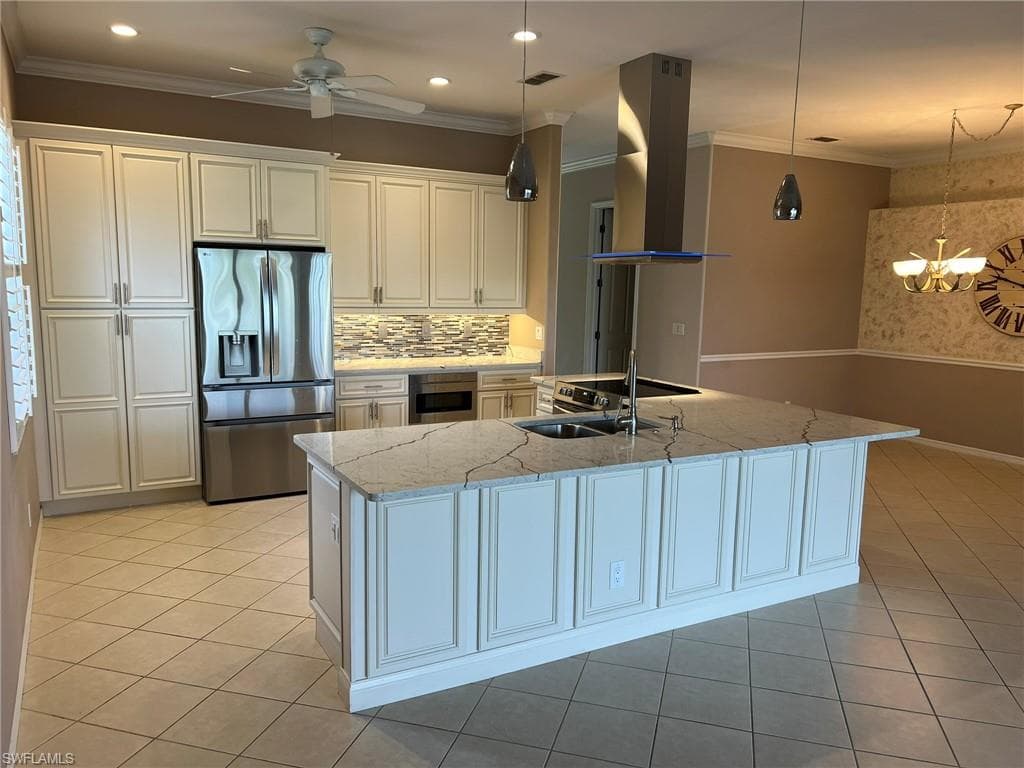 9269 Palm Island CIR-8