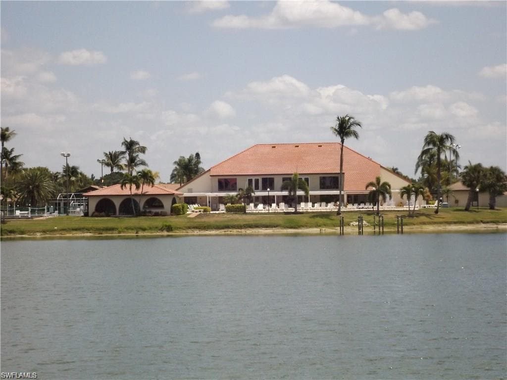 11060 Caravel CIR 105-25