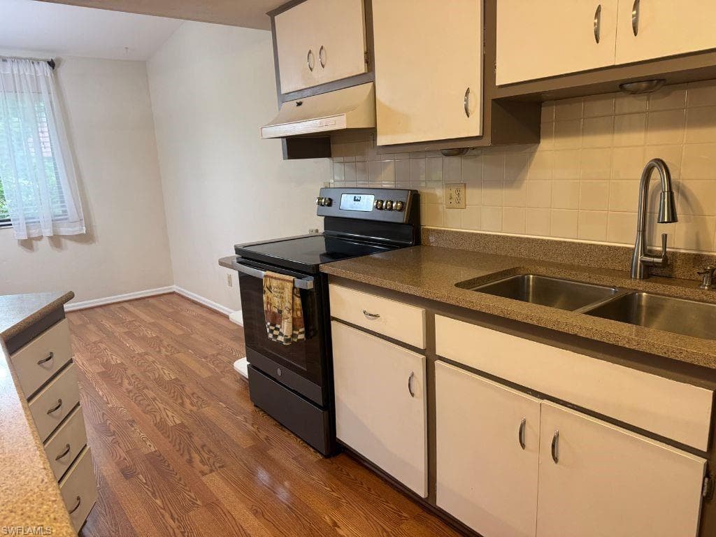 27810 Hacienda East BLVD 205B-10