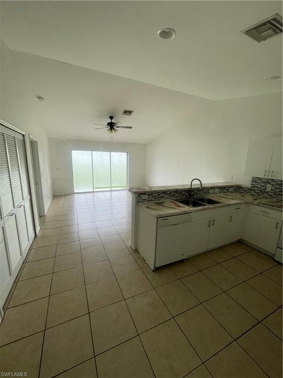 1137/1139 Homer AVE S-2