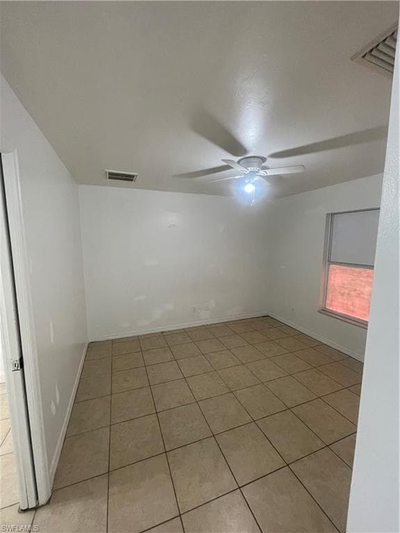 1137/1139 Homer AVE S-4