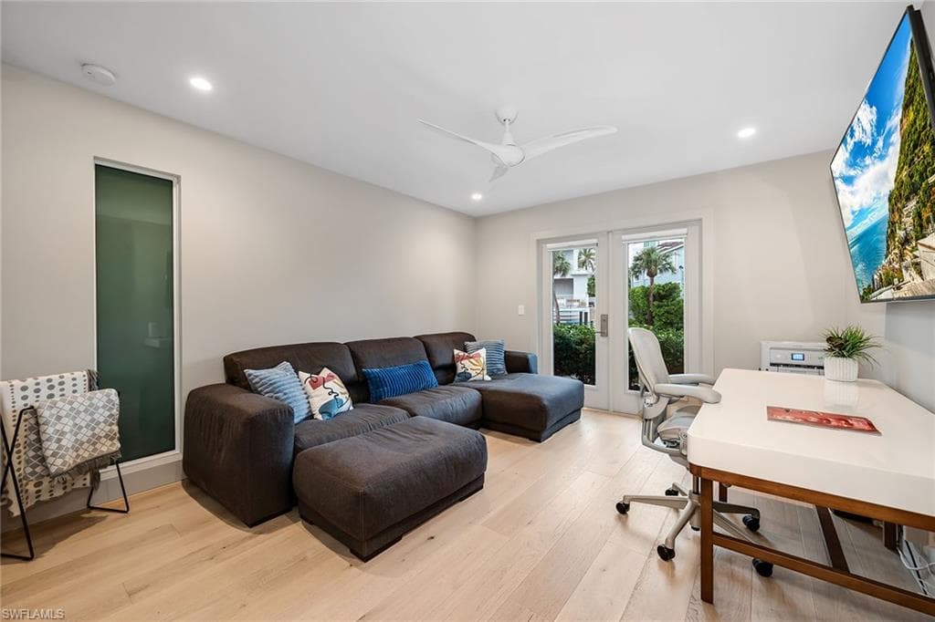 5215 Seashell AVE-25