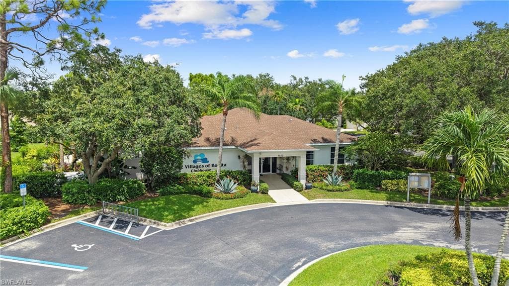 9372 Lake Abby LN-29