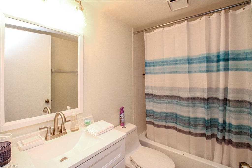7794 Emerald CIR A-102-33