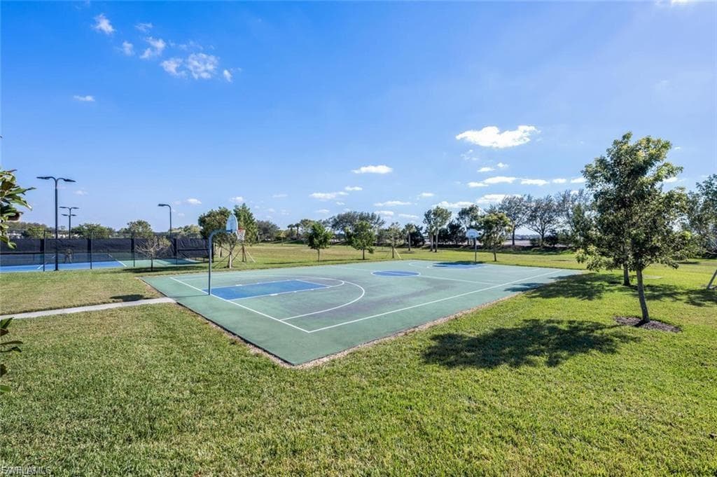 14195 Oviedo PL-40