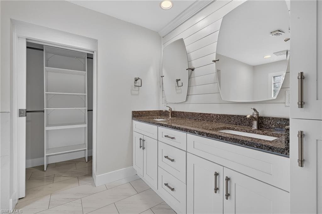 4957 Sorrento CT-18