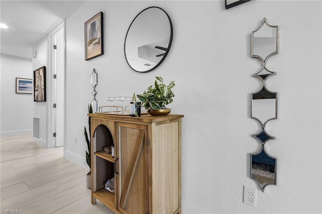 1803 Samantha Gayle WAY 109-15