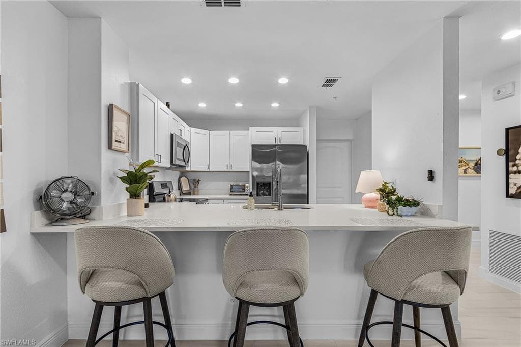 1803 Samantha Gayle WAY 109-11