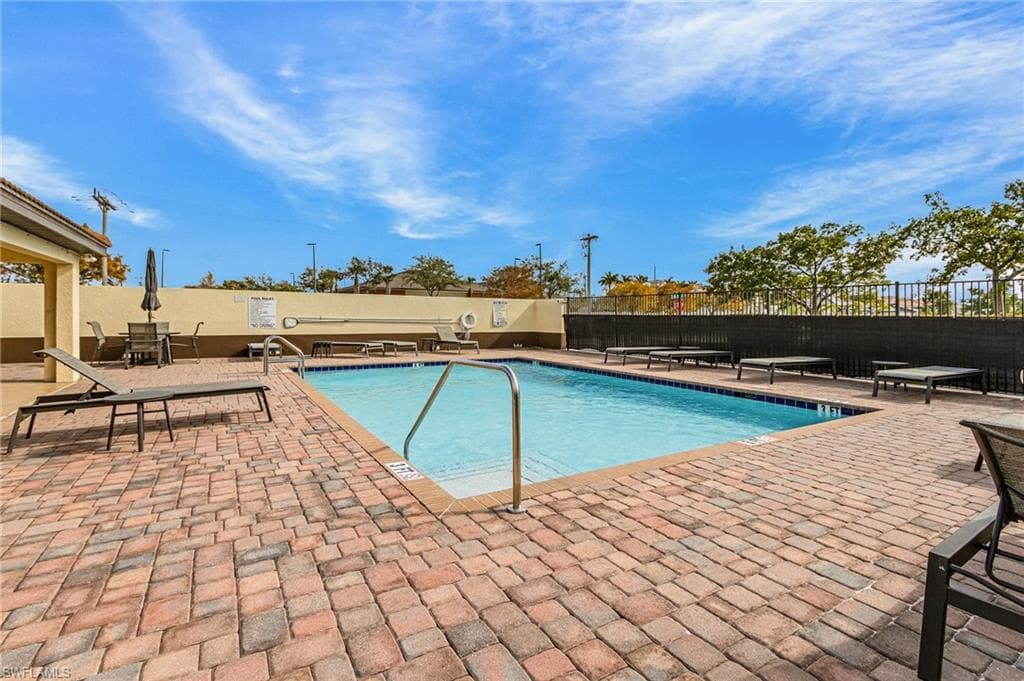 1803 Samantha Gayle WAY 109-28