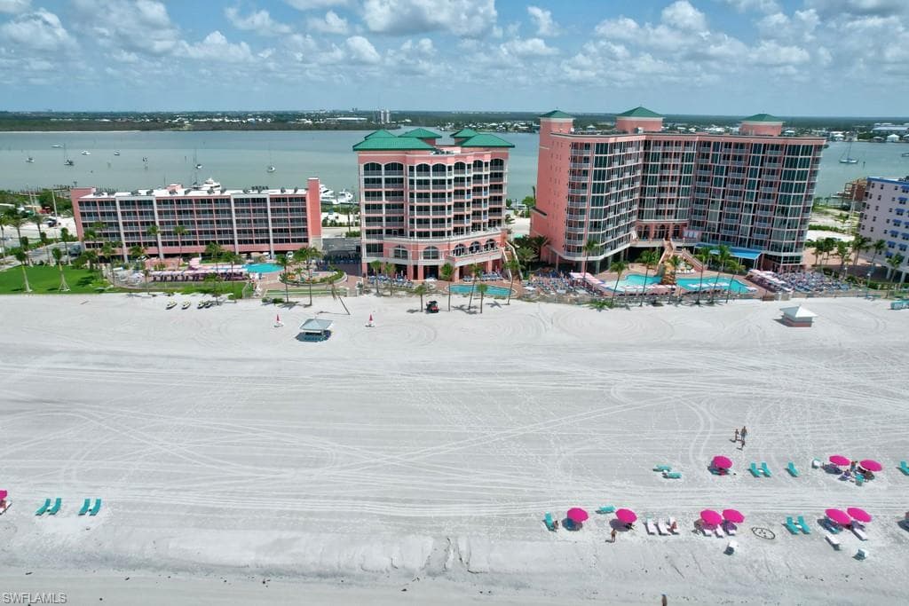 200 Estero BLVD 101-26