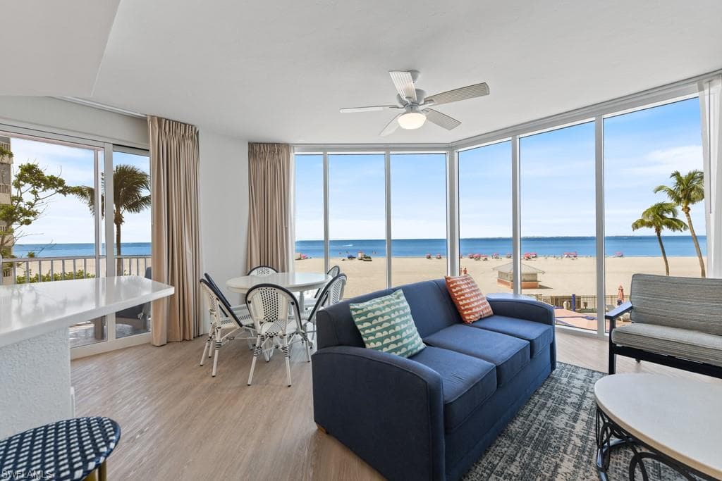 200 Estero BLVD 101-1
